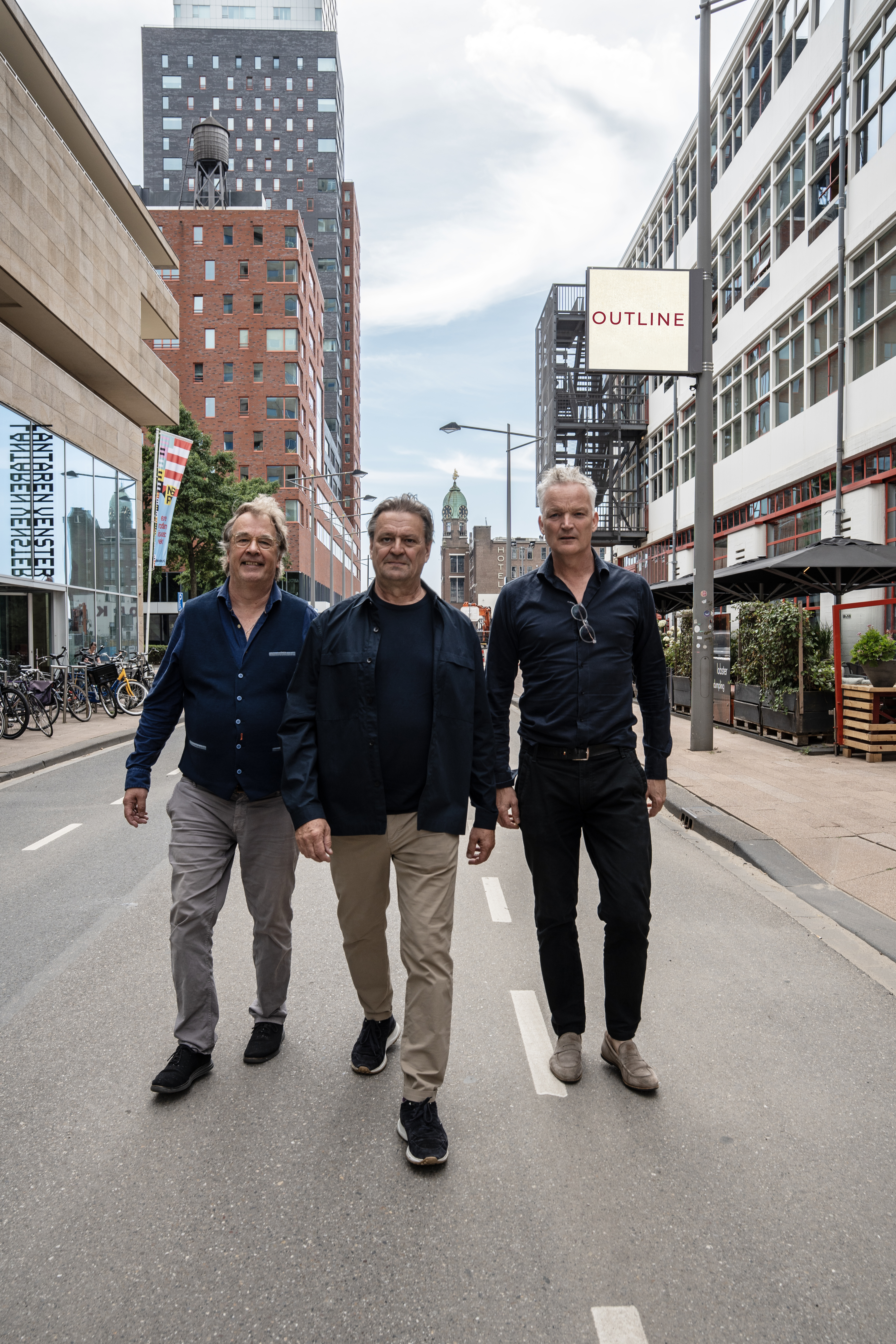 Outline Pressphoto 1